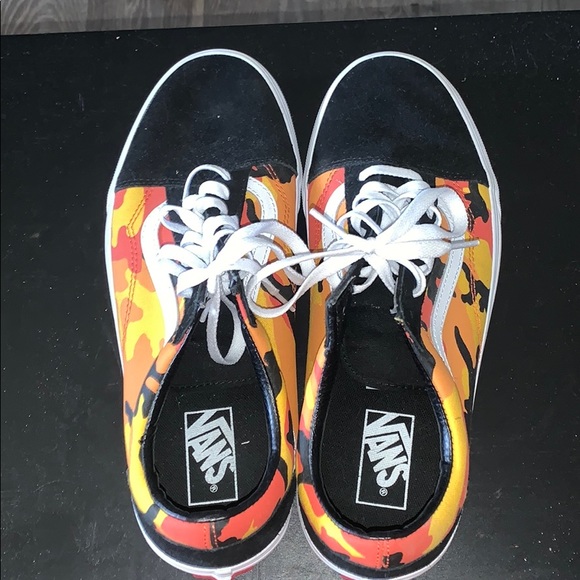 Vans - Picture 3 of 3